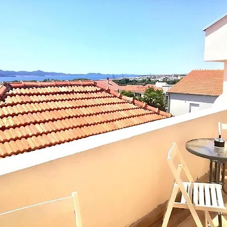 Antiqua Πανσιόν Bibinje